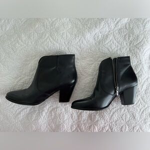 6.5 black Frye boots